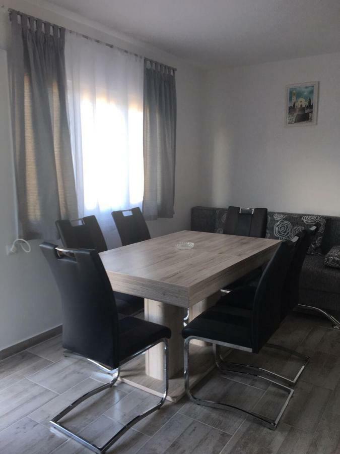 Apartman Ana Trogir Buitenkant foto